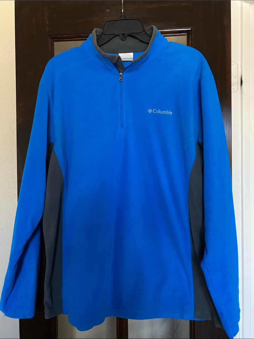 Columbia Bright Blue Fleece Pullover with Charcoal Trim